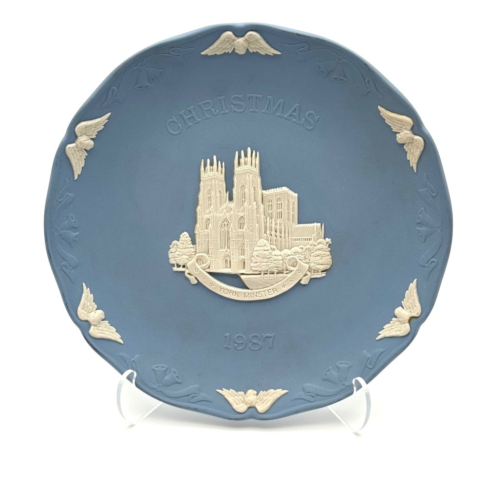 Wedgwood Christmas Plate 1987 Blue Jasperware York Minster‎ Cathedral